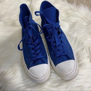 chuck taylor 2 blue